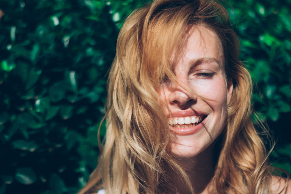 Why Going Bare-Faced is the Best Thing You Can Do For Your Skin : CBGardn